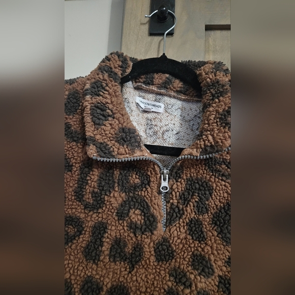 GRAYSON THREADS Leopard print sherpa/fleece pullover 1/4 zip jacket. Size XXL - Picture 6 of 13